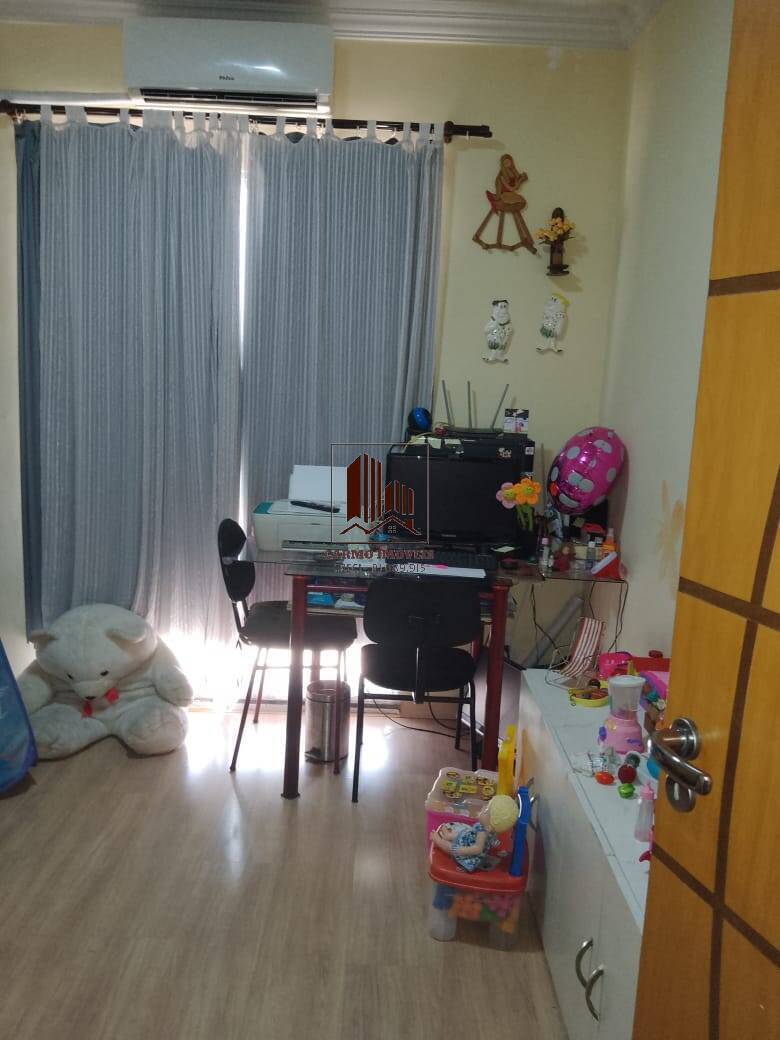 Casa à venda com 4 quartos, 200m² - Foto 43