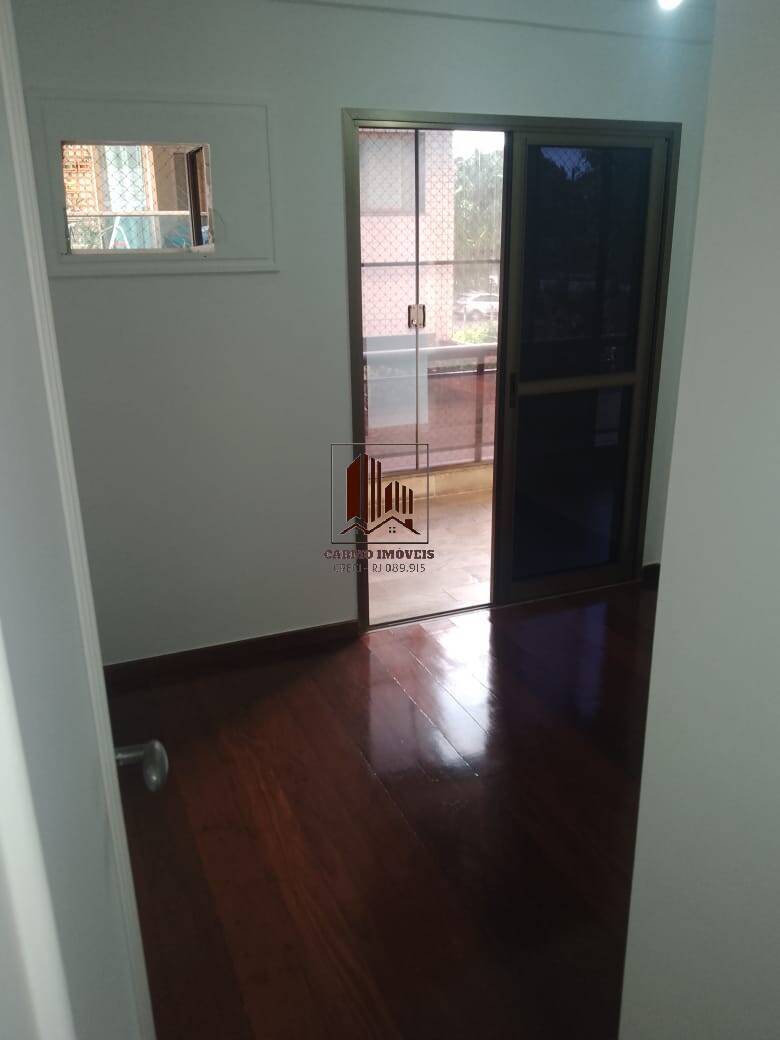 Apartamento à venda com 3 quartos, 112m² - Foto 14